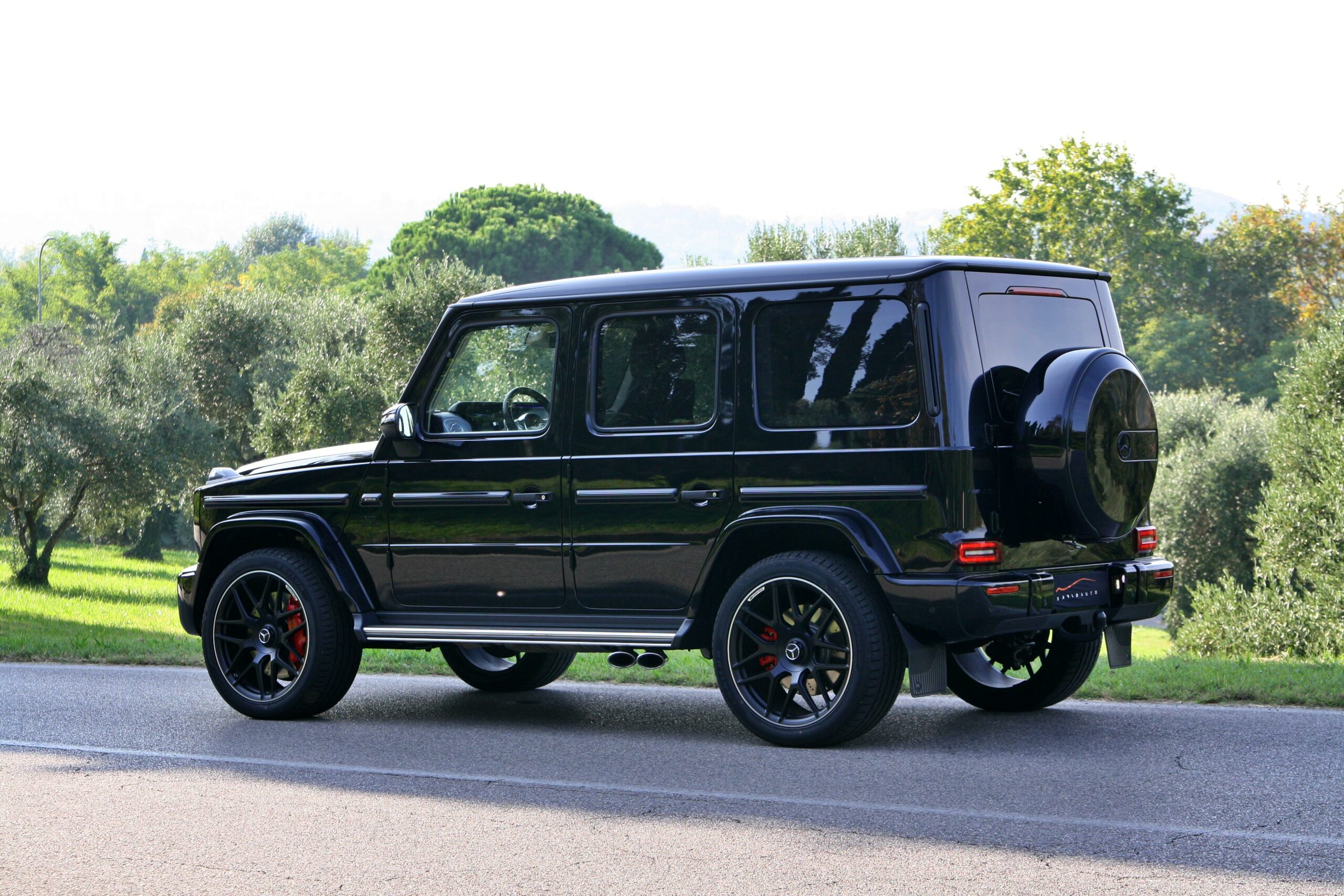 MERCEDES BENZ AMG G63 - Gallery img 04